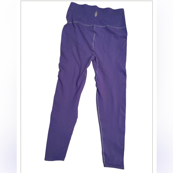 Lululemon Gather & Crow Crop 21" Size M/L - Picture 5 of 11